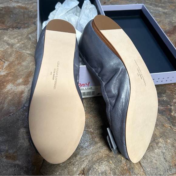 NIB Vera Wang Lavender leather ballet flats Charcoal Gray never worn 11 NEW HTF! - Picture 9 of 11